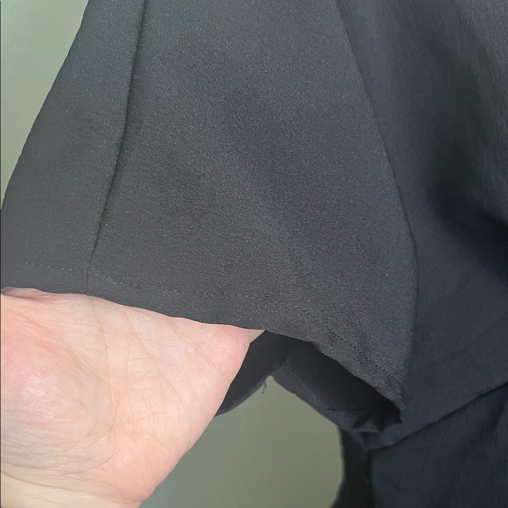Casual Black Button-Up Dress - Picture 5 of 6